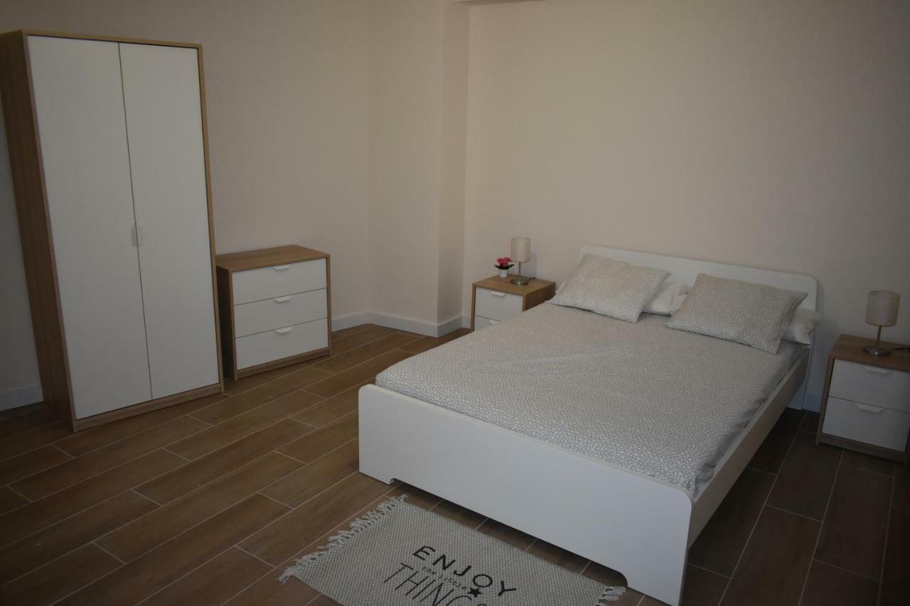 Alameda Centro Trg Apartment *